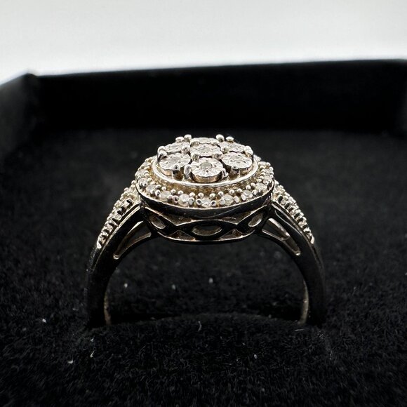 Pretty Round Natural Diamond Ring Size 7 - Picture 11 of 12